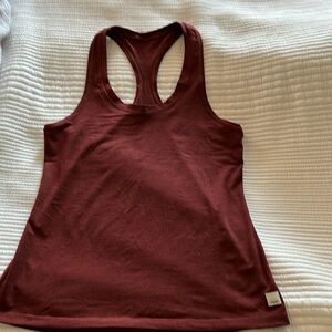 Vuori Lix Performance Tank Brick Heather size Small